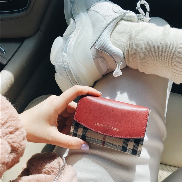 Burberry Handbags - Burberry burgundy mini card wallet